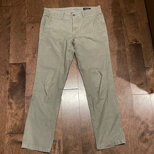 Olive Bonobos Tailored 29/30 Chinos